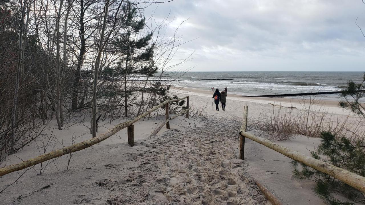 Domki Letniskowe Wiktorek Dziwnówek Exterior foto